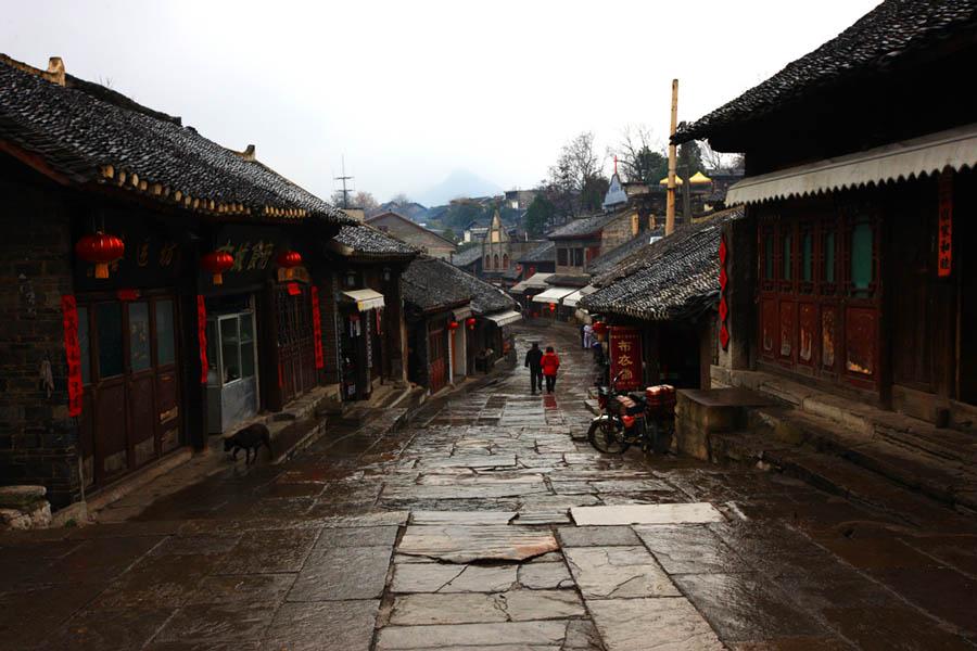 智能制造日报：区块链标准体系 | 人形机器人临近量产 | 制造强国发展指数报告
